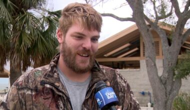 Snow flurries hit Florida as rare winter weather grips Tampa Bay area