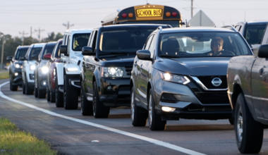 Florida lawmakers consider 'hands free' cell phone law