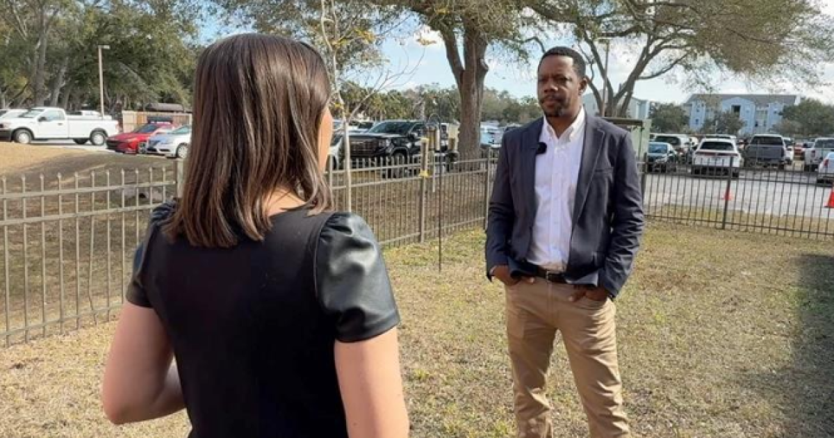 College HUNKS packs 5,000 meals in Tampa for families in need