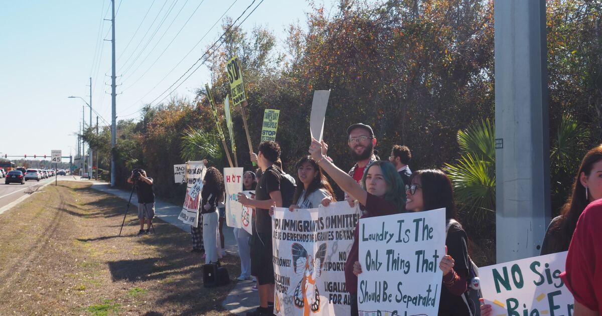 Tampa-area students protesting ICE despite state pushback
