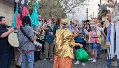 Tallahassee's Midtown holds its own Mardi Gras parade