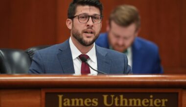 Florida prosecutor subpoenas city of Jacksonville over immigration enforcement