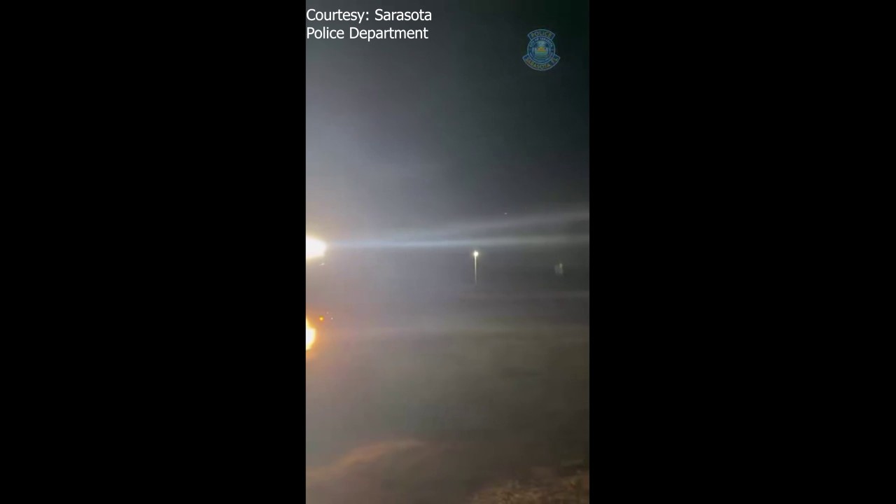 Snow flurries fall overnight in Sarasota