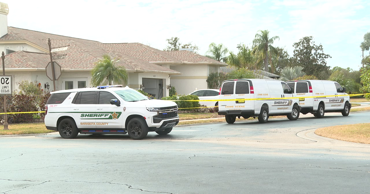 Accused killer sent suicidal texts during Sarasota shooting, arsenal of weapons recovered at scene: SCSO