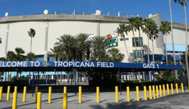 Manfred, Florida's DeSantis support new Rays stadium in Tampa