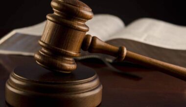 The last member of a Colombian robbery crew in Miami pleaded guilty to targeting jewelry couriers in South Florida, according to the Department of Justice.