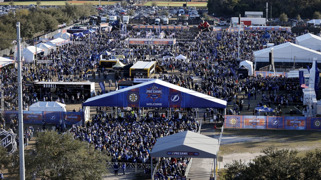 Fans enjoy pregame festivities at 2026 Stadium Series in Tampa