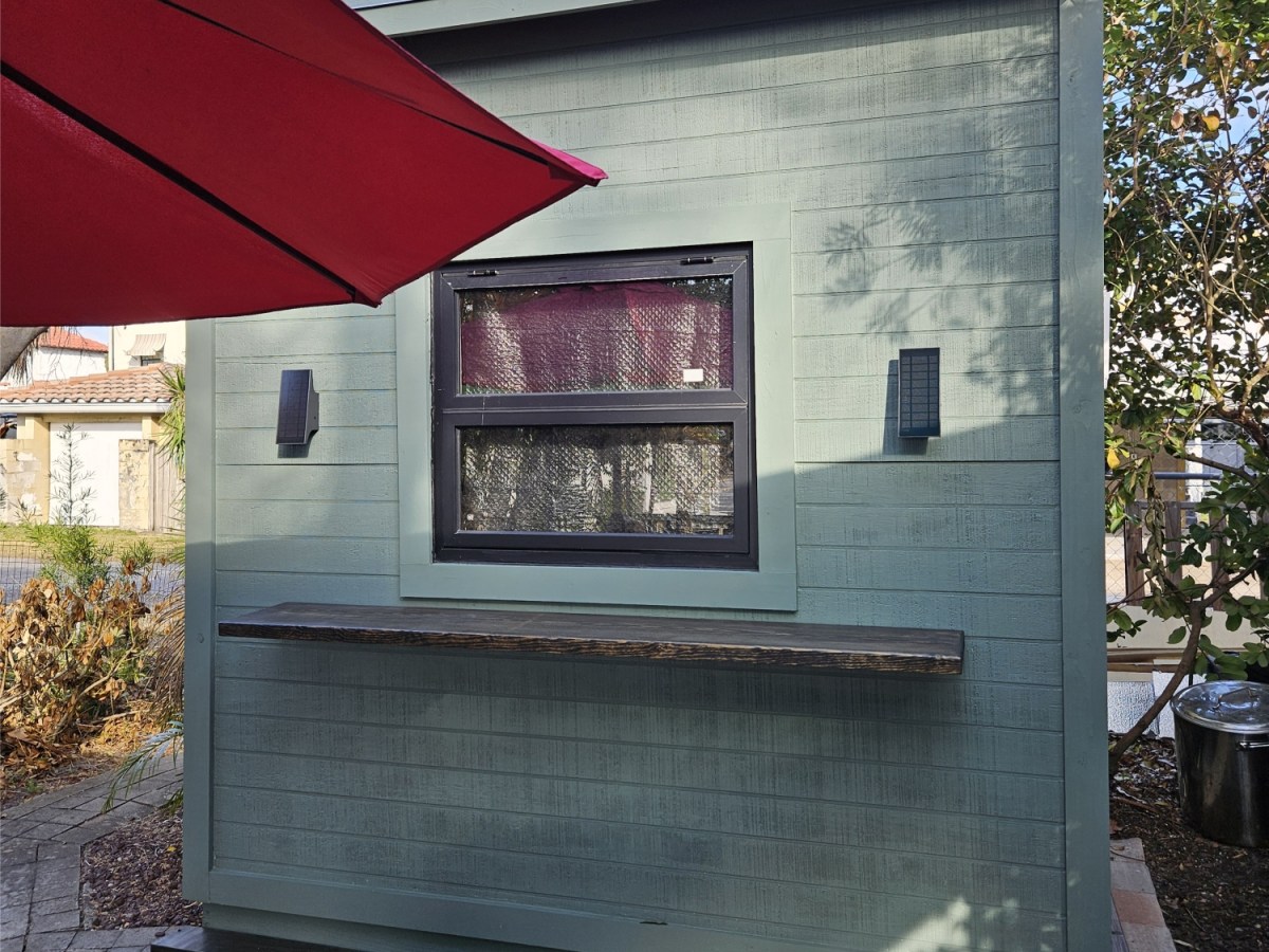 Zayn & Co. will open a permanent booth in the back patio of Digress Wine next month