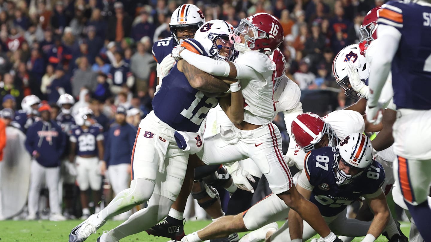 Alabama has what CBS Sports' Brad Crawford calls a Tide enthusiast's "home schedule dream" in 2026