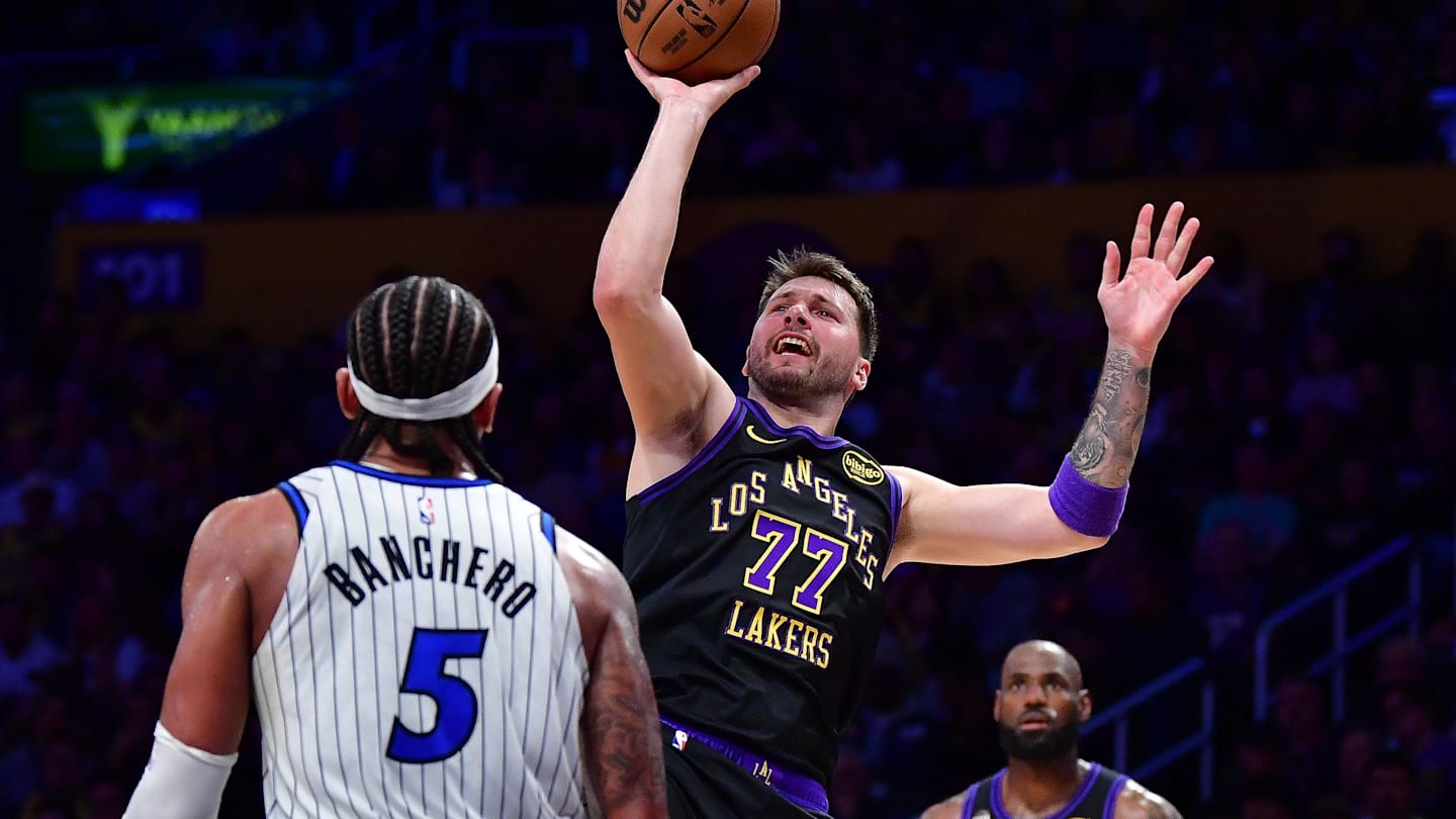 Luka Doncic on Michael Jordan-esque run as Lakers visit Orlando