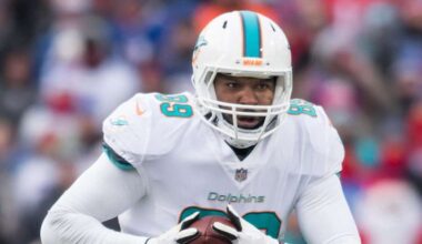 5 College Football Stars Who Also Played in the NCAA Tournament
