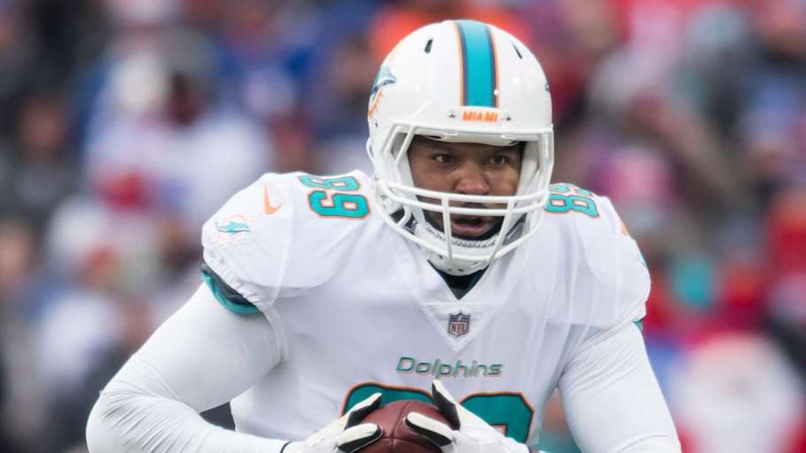 5 College Football Stars Who Also Played in the NCAA Tournament