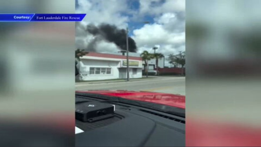 Fire crews extinguish blaze that ignited at scrap metal yard in Fort Lauderdale - WSVN 7News | Miami News, Weather, Sports