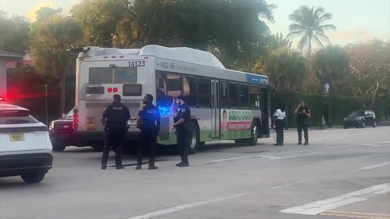 6 people hurt after crash involving bus and car in Miami Shores - WSVN 7News | Miami News, Weather, Sports
