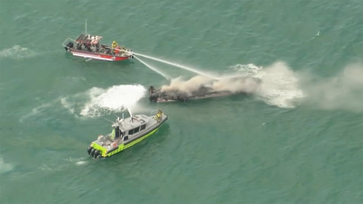 Crews respond after 40-foot boat catches fire off Miami Beach – NBC 6 South Florida