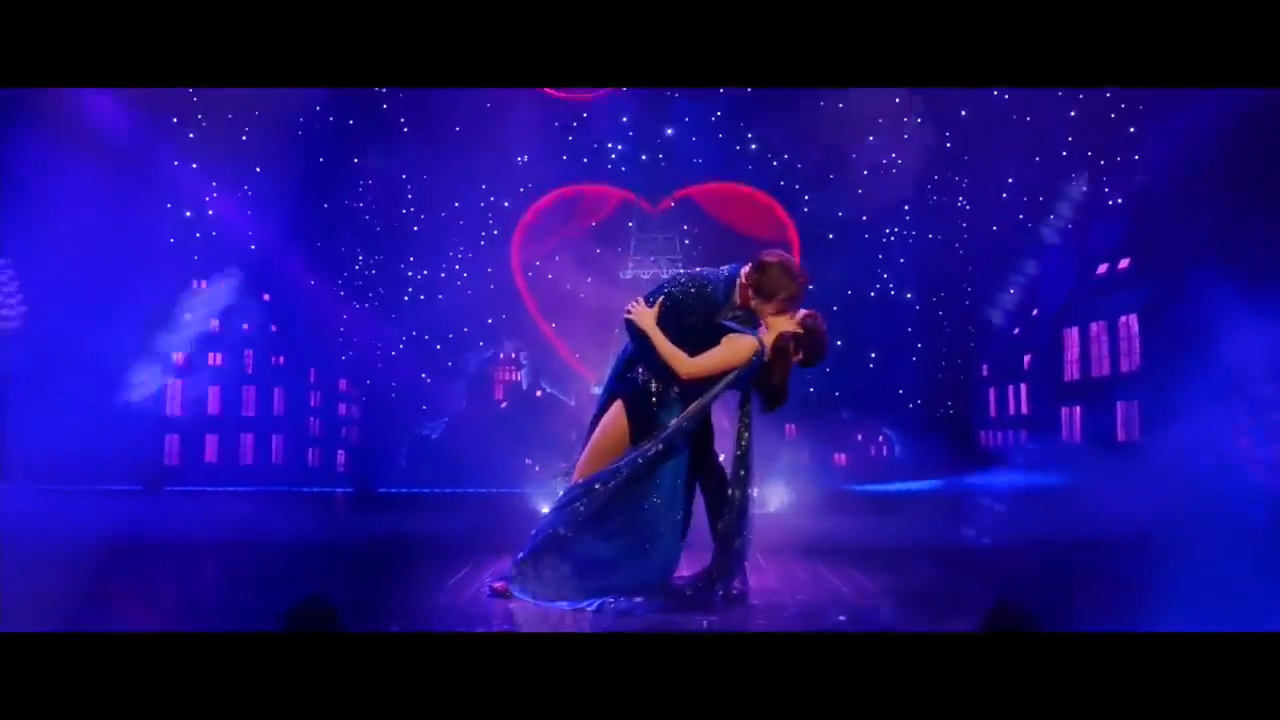 ‘Moulin Rouge: The Musical’ makes its way to the Adrienne Arsht Center - WSVN 7News | Miami News, Weather, Sports