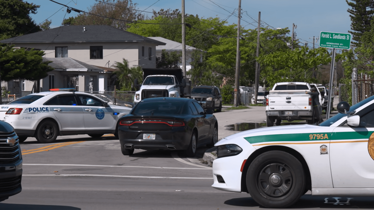 Suspect flees on foot after stealing dump truck in Miami, police say – NBC 6 South Florida