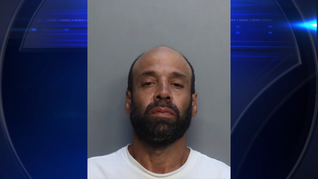 Miami Beach Police drone captures video of man stealing motorcycle; suspect in custody - WSVN 7News | Miami News, Weather, Sports