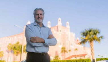 St. Pete Beach mayor-elect Scott Tate sworn in Tuesday
