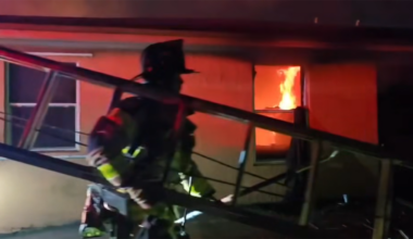 Miami-Dade Fire Rescue battles apartment blaze in Biscayne Gardens – NBC 6 South Florida