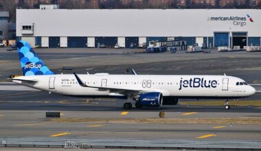 JetBlue A321 Flight to Boston Declares An Emergency