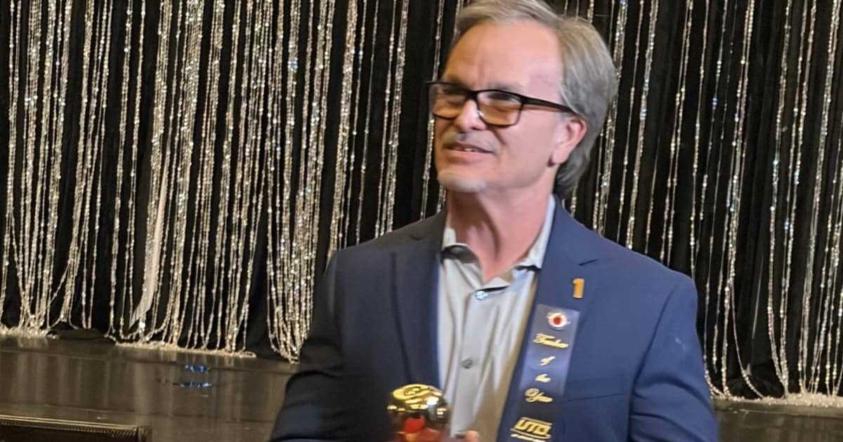 Alumnus Roberto Rabelo honored as Miami-Dade Teacher of the Year | FIU News