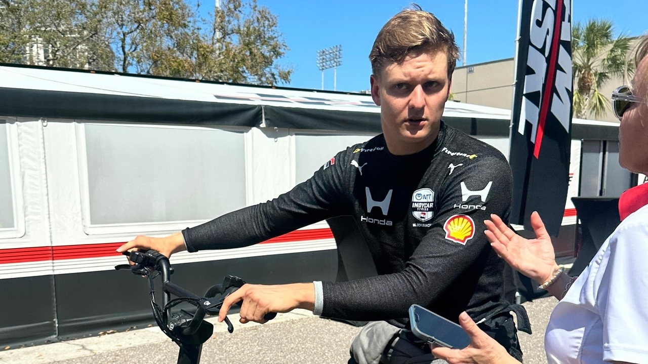 Mick Schumacher's IndyCar debut ends in crash at St. Pete Grand Prix