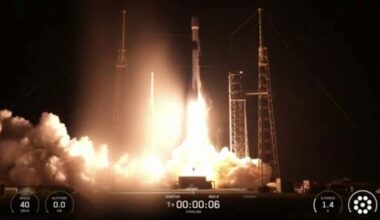 SpaceX launches Falcon 9 rocket from Florida coast