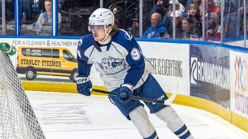 Tampa Bay Lightning Recall Forward Conor Geekie From Syracuse Crunch