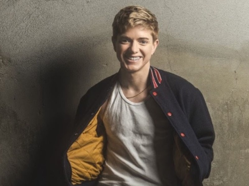 Comedian Mae Martin comes to Orlando on their ‘Possum’ tour