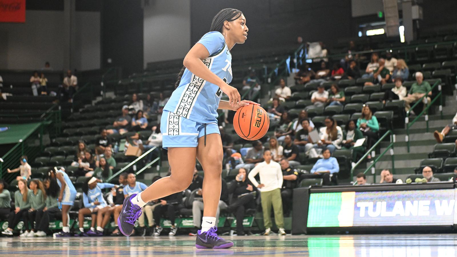 Kanija Daniel Action at FAU 2026