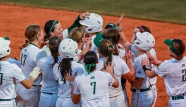 Walk-Off And Shutout Lead Dolphins To Pair Of Tournament Wins