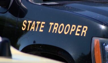 Miami-Dade officer-involved shooting: Trooper stabbed by driver with child in car: FHP