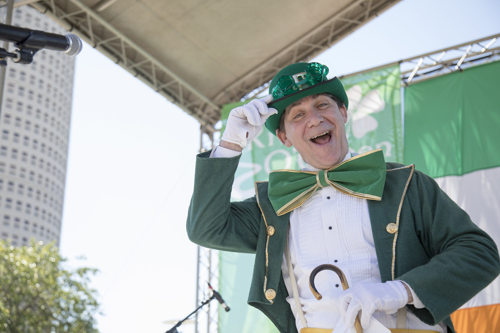 The Great Junk Hunt, architecture boat tour and all the best Tampa Bay events [March 12-18]