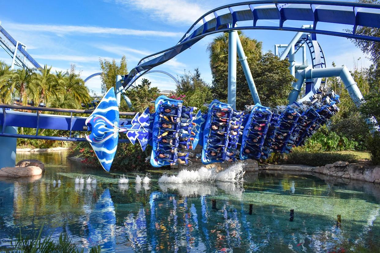 Manta roller coasterCredit: Shutterstock / VIAVAL TOURS