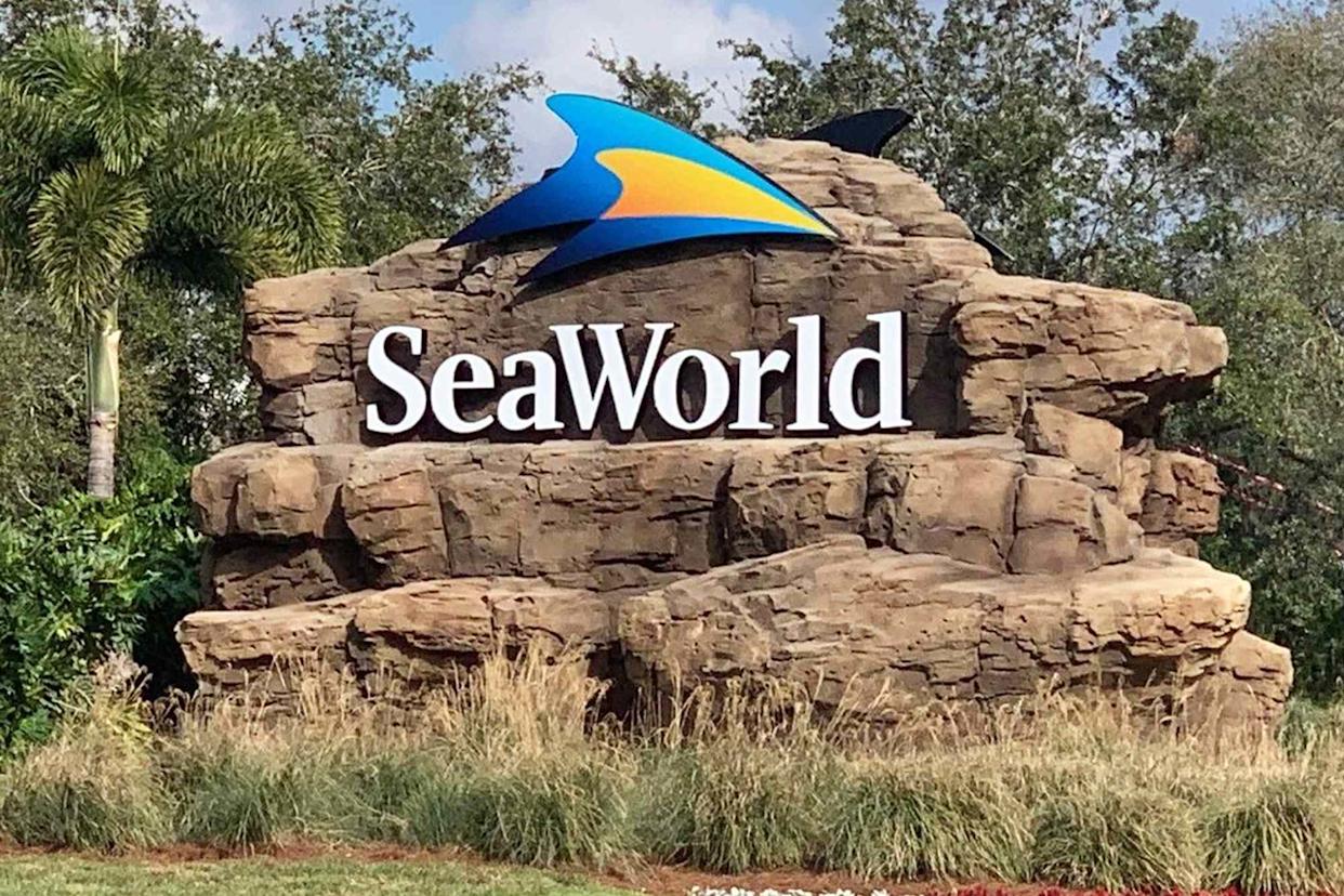 SeaWorld Orlando entranceCredit: Dewayne Bevil/Orlando Sentinel/Tribune News Service via Getty