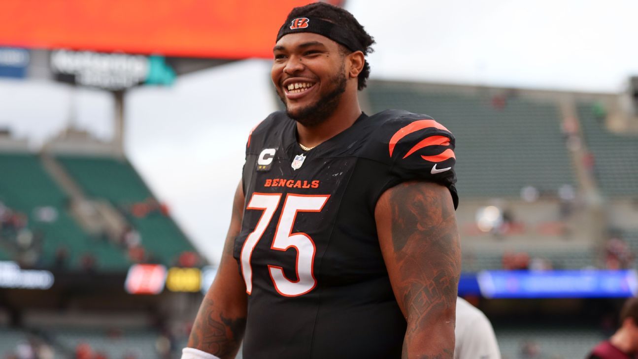Orlando Brown represents self to land 2-year Bengals extension