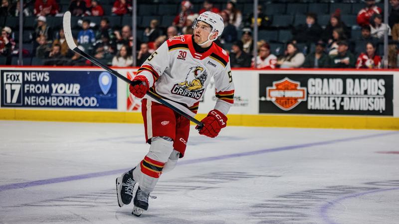 Tampa Bay Lightning Acquire Defenseman Ian Mitchell From Detroit Red Wings