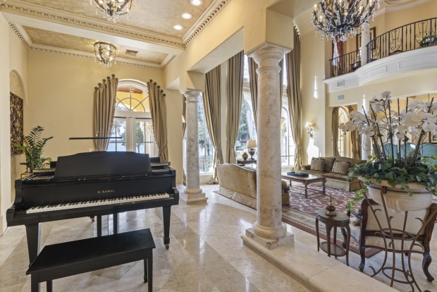 (Photo by Michael Pelzer / Uneek Luxury)