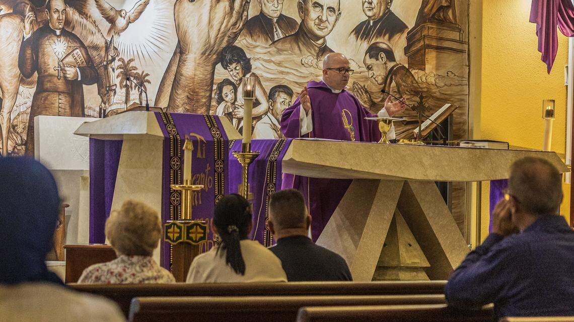 People in Miami react to news of U.S. - Cuba talks