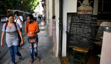 Cuba to allow Cubans abroad to own private businesses