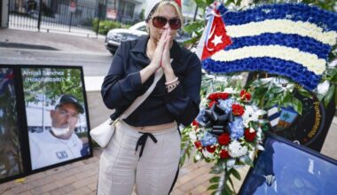 Legislature passes bill tying Florida to Cuba transition