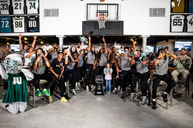 Calling Baton Rouge: Dolphins To Face LSU In NCAA Tournament