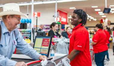 The Winn-Dixie Company transitions stores under the Winn-Dixie brand