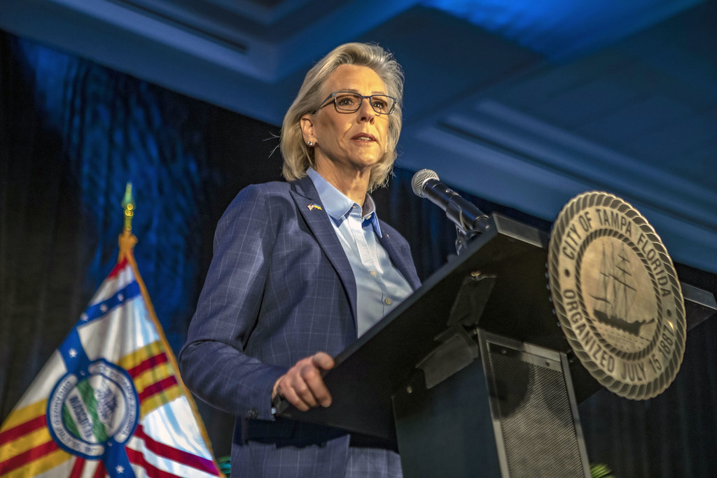 Immigration attorneys say Tampa mayor should ‘stand up’ for residents in wake of removal threat