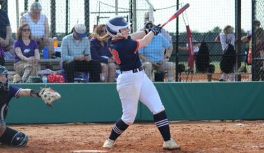Softball: Scots Outlast Rain Delay, UChicago in Florida, 8-7