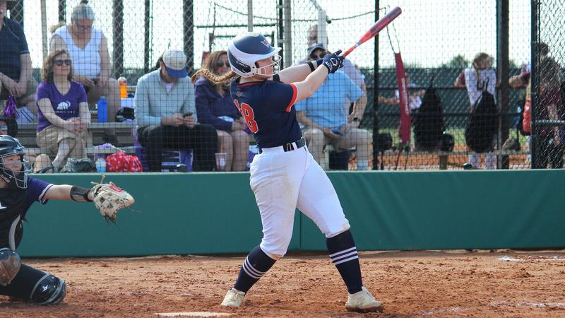 Softball: Scots Outlast Rain Delay, UChicago in Florida, 8-7