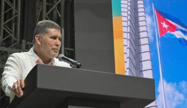 Cuba allows Cubans abroad to invest in private businesses