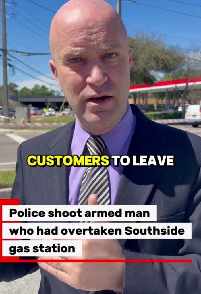 JSO shoots man who pointed gun at officers while walking toward them outside Gate gas station