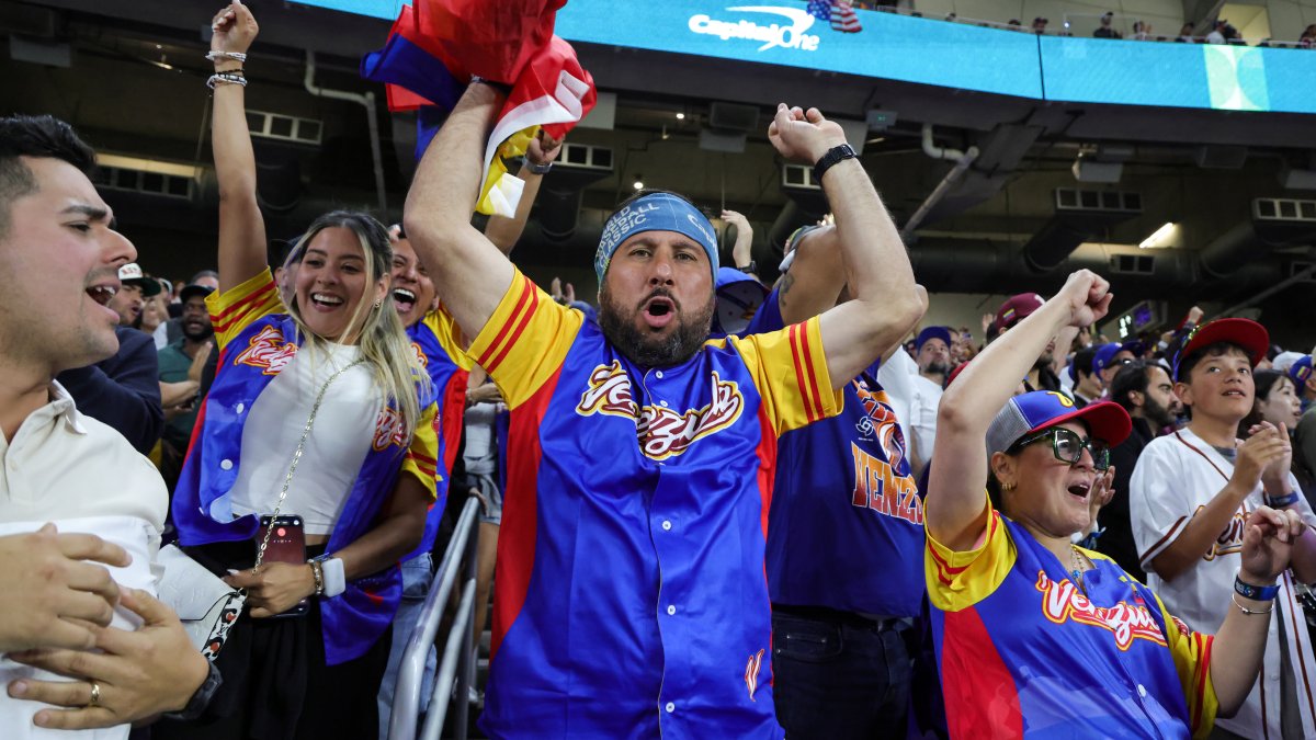 In Miami for the WBC final, Venezuelan fans had plenty to celebrate as their team won the title – NBC 6 South Florida
